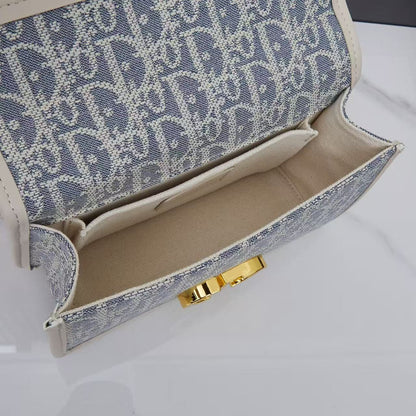 30 Montaigne East-West Chain Bag M9334UDFD_M925
