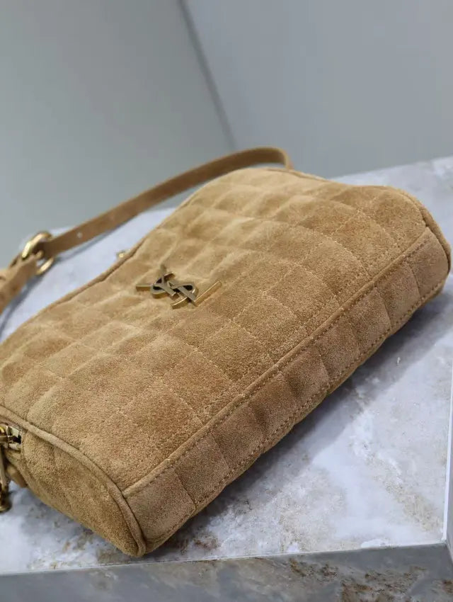 CASSANDRE MATELASSÉ CARRÉ camera bag