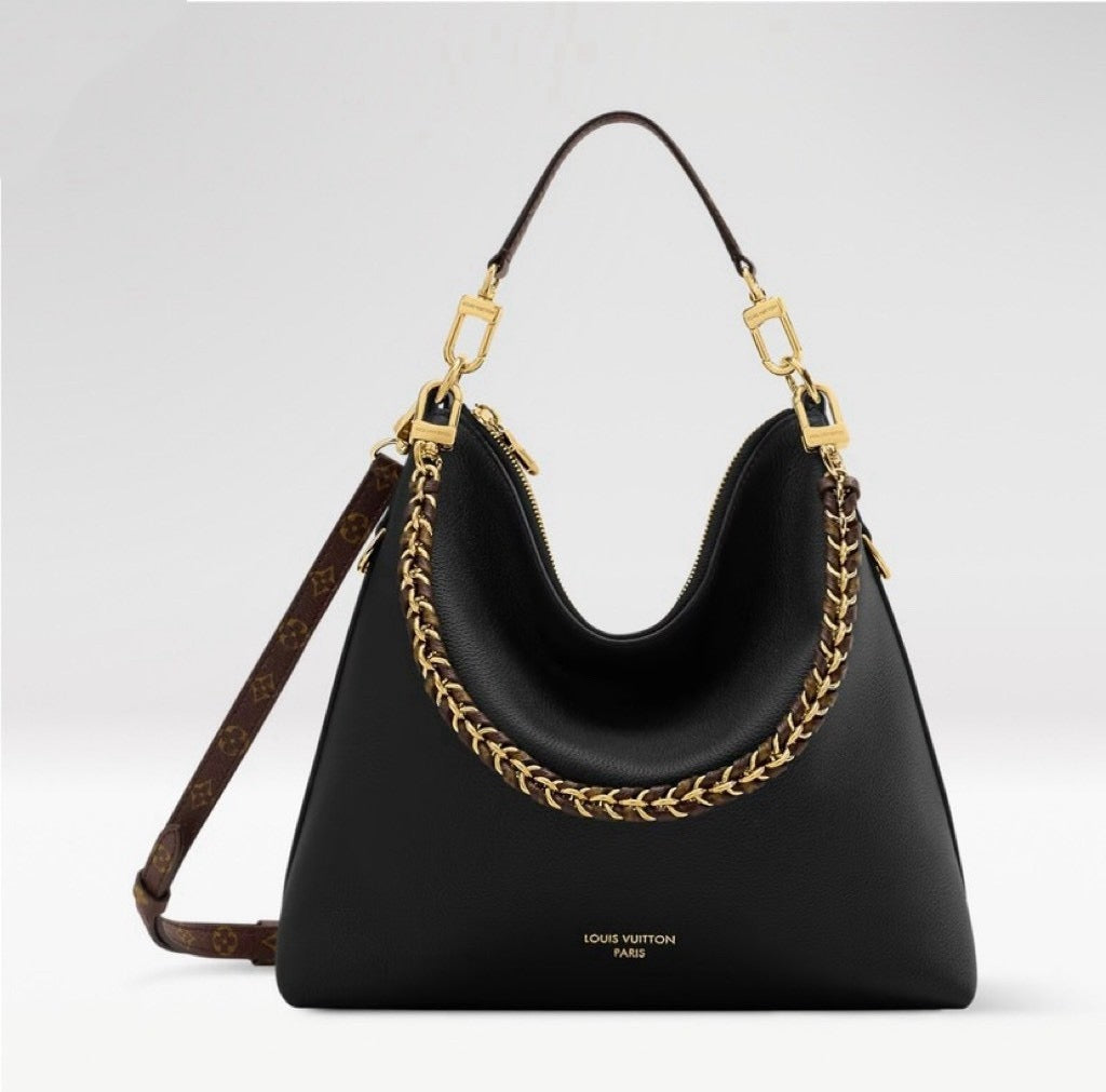 2026 Multipass Handbag in Black Smooth Calfskin M29195
