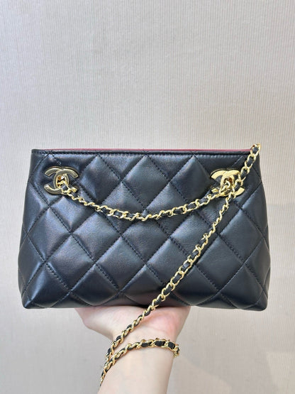 2026 Spring/Summer Collection Classic Small Tote Bag in Black Diamond-Quilted Lambskin AS6248 B24030 94305